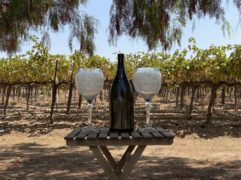 Agua dulce winery - Please come and see us. Enjoy the immense beauty of the 90-acre property…. And, of course, the wine! Wine Tasting Daily: 10 a.m. to 5:30 p.m., located at 9640 Sierra Highway in Santa Clarita. Call 661-268-7402 and visit www.aguadulcewinery.com. 